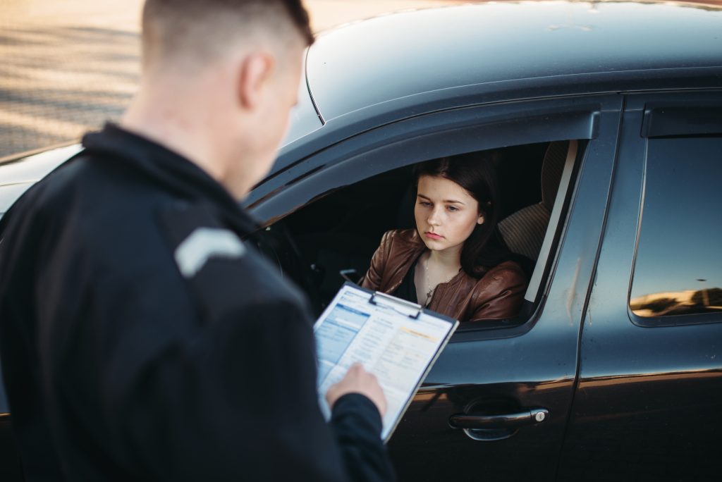 Licencia de Conducción Suspendida. NO tener Seguro de Auto